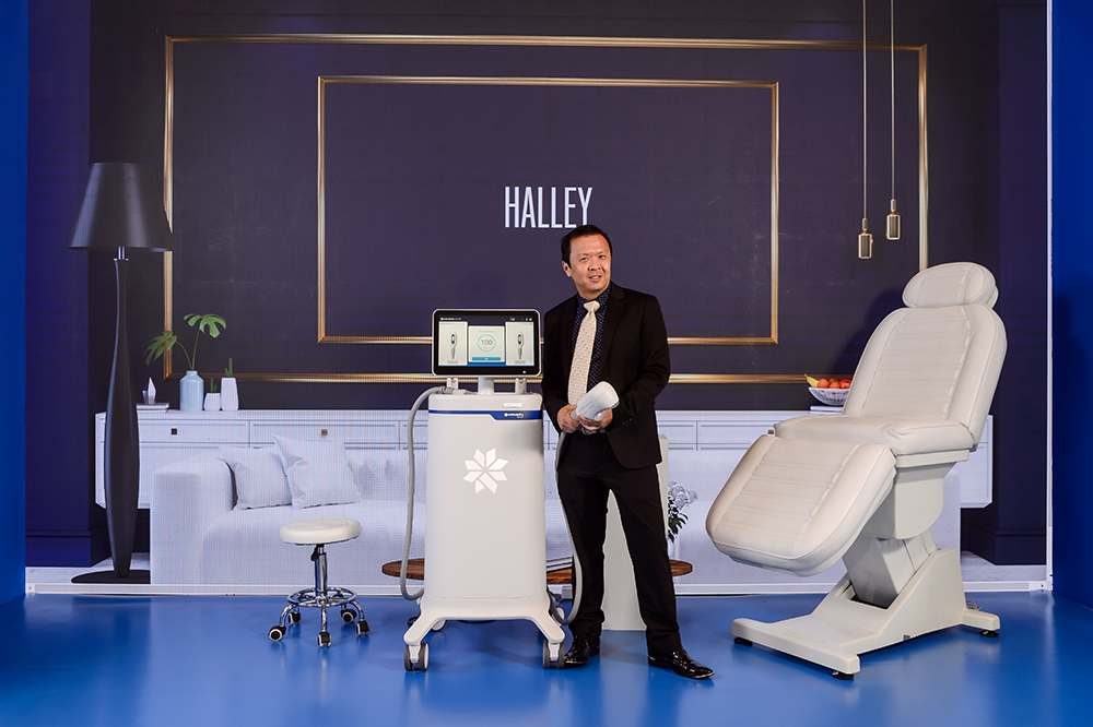 Dr. Terence Tan Halley Medical Aesthetics CoolSculpting Elite Singapore Launch in Bangkok